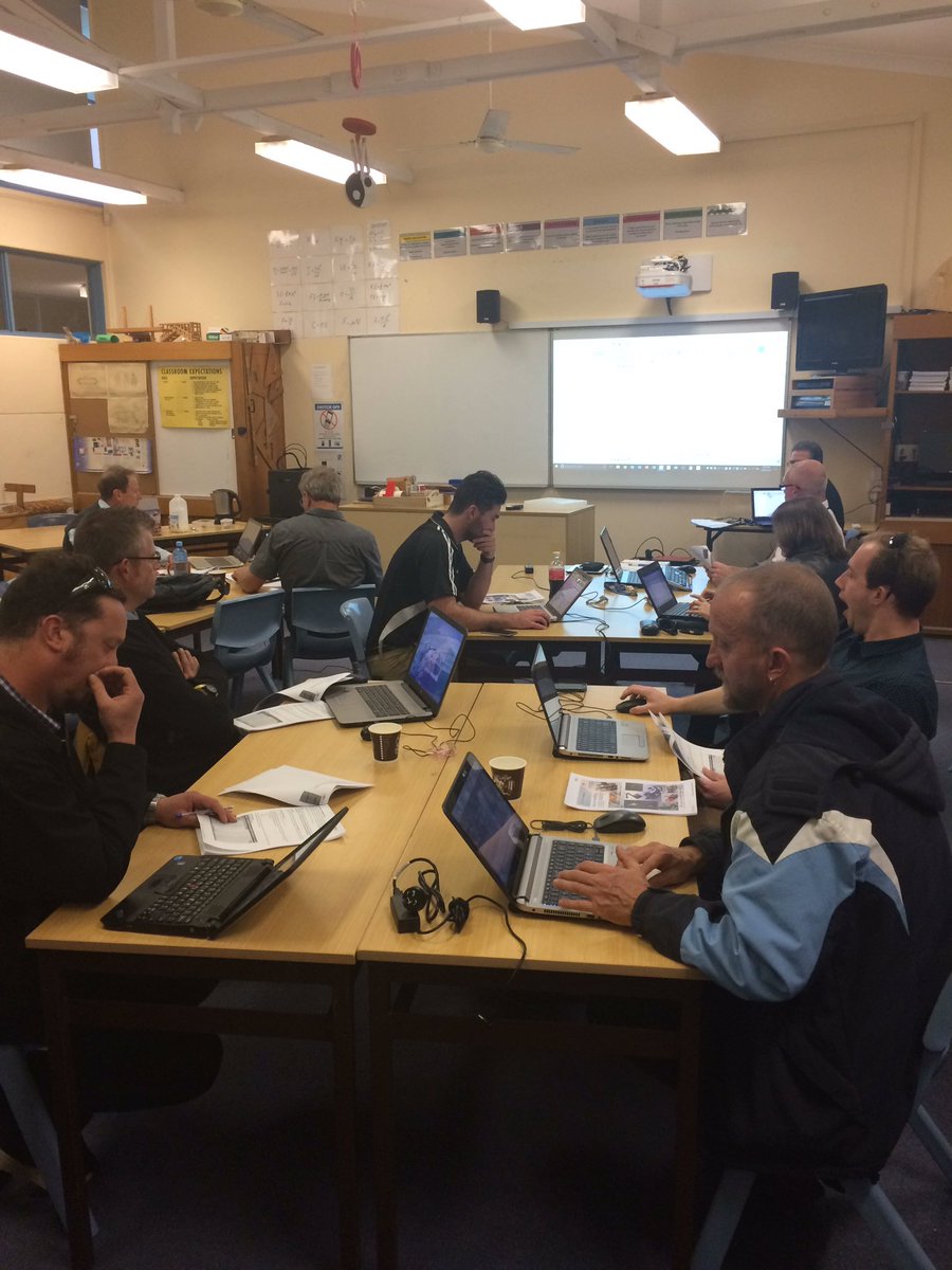 heike_roberts's tweet photo. KeiraHighSchoolSTEMCentreofExcellencehosts@modfab3dprint Fusion360TeachTrg @FuturesLearning @NewsAtNESA @MsEdupreneur #aussieED https://t.co/3OBTo35Cvm