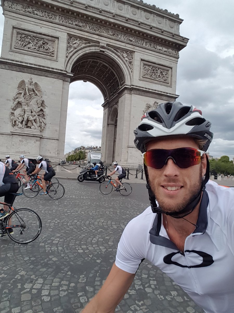 Yes i was there where the sport find his TOP LEVEL!! <a href="/Tourdefrance17/">Tour de France 2017</a> <a href="/oakley/">Oakley</a> <a href="/SuperOpSupport/">SuperOp</a> <a href="/mline_nl/">M line</a> @BMCProTeam @orcaitaly
