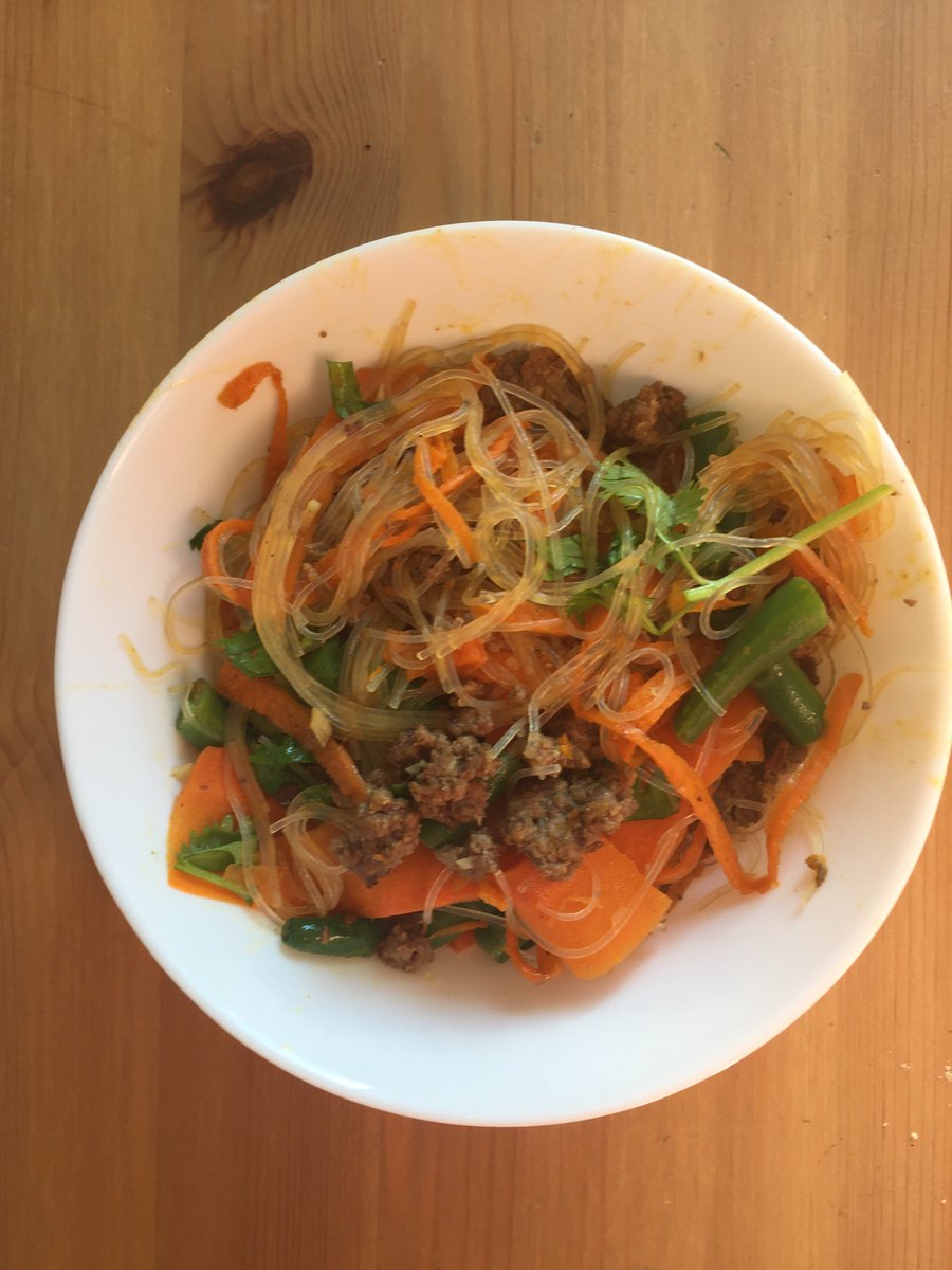 _amandamckenzie's tweet photo. Thai beef noodles made while under attack by the 4 year old with a 3 month old baby in one arm. Thank you @HelloFreshCA !! #momlife https://t.co/EFdLGzV3A7