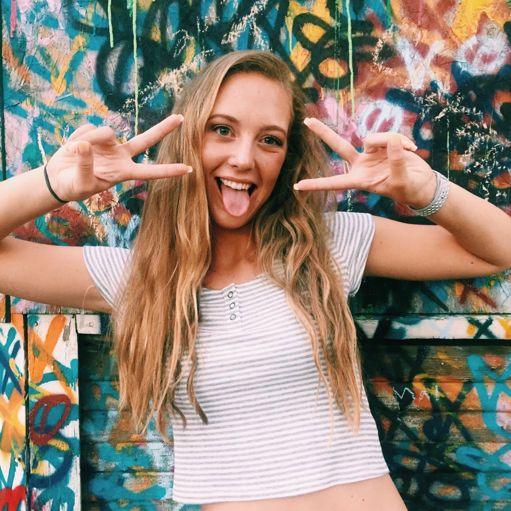 Carlie__Jones's tweet photo. #NewProfilePic https://t.co/n6HRRFbwpE