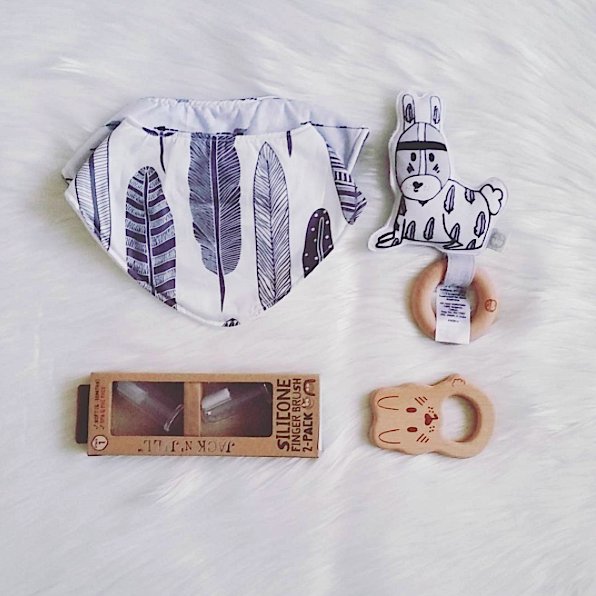 jacknjill's tweet photo. #teethingessentials Our Silicone Finger Brush is double sided, perfect for gently cleaning teeth and massaging sore gums. https://t.co/71MNswSjhW