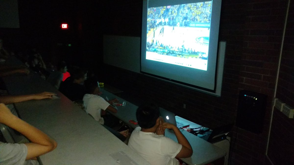 KipIoane's tweet photo. New segment at #ProHoop2017...how to watch film courtesy of @SynergySST clips of #TheFinals https://t.co/Z1MYZaH3M0