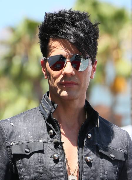 LoyallyYours's tweet photo. #Piics of @CrissAngel arriving at the #WalkOfFame ceremony https://t.co/VBrmqtBc4d