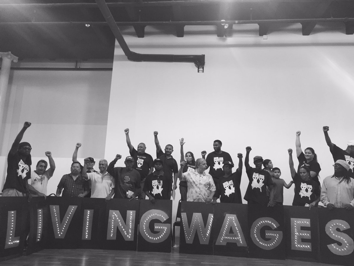 StandwDignity's tweet photo. When we fight we win #BetterJobsNOLA https://t.co/MTUj9b78od