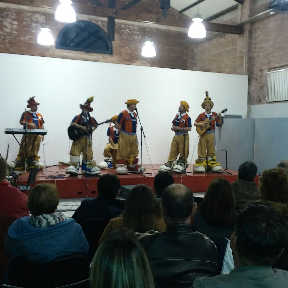 humoristasSA's tweet photo. Con LOS GAUCHOS PATONES de SA en Pando https://t.co/heNQpGaXmf