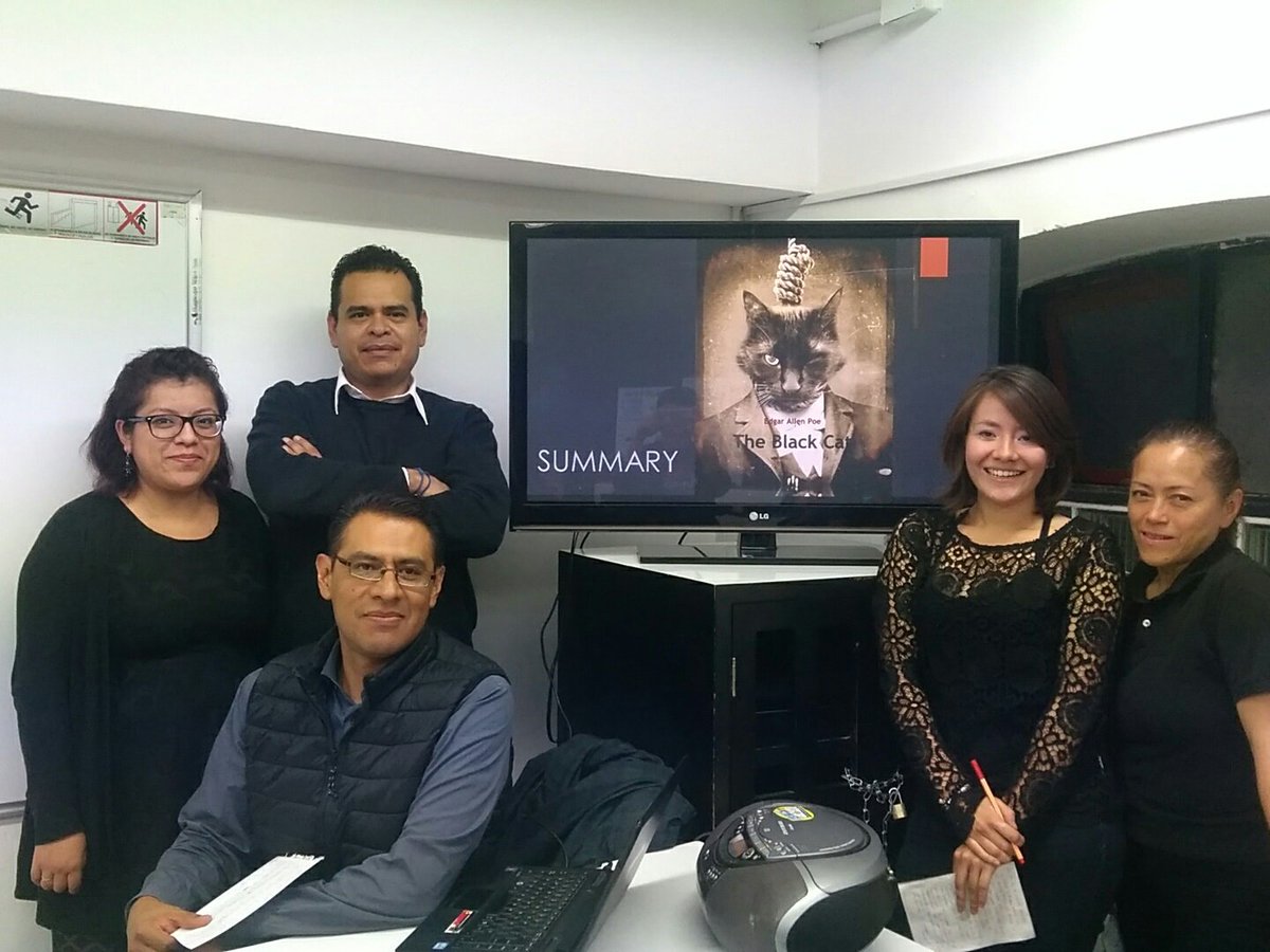 The_ELTL_Lab's tweet photo. SS from #L4Class doing a presentation of E A Poe's 'The black cat' & literature at the @CELE_UNAM @ENALLTmascarone #CulturalFest https://t.co/ISlQ02X4GX