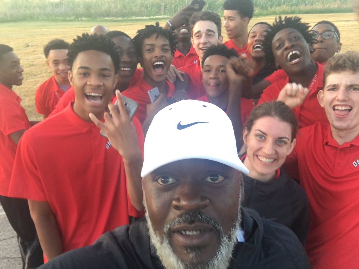 CoachGrannum's tweet photo. TeamO U15 boys selfie at nationals @OBANews @johnnyavgousti4 @OBACoaching https://t.co/Ja1EPayYGd