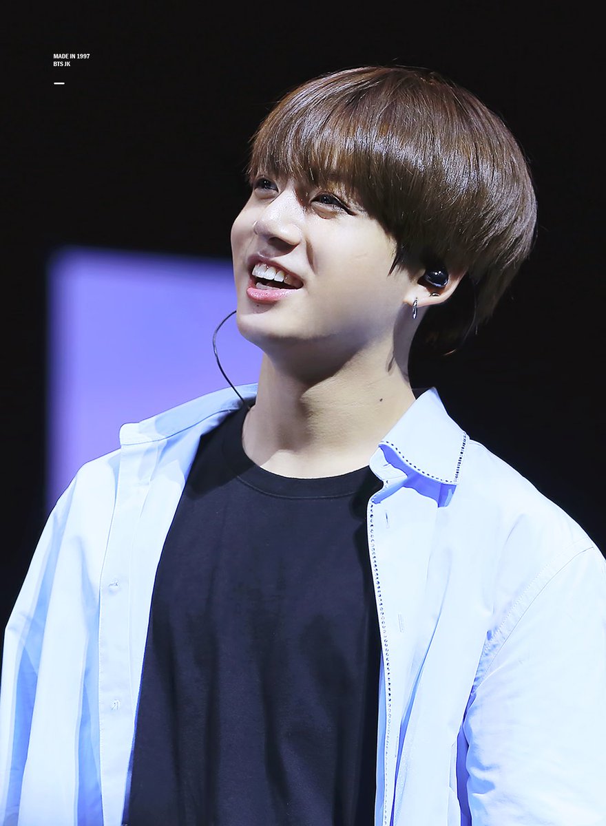 madein1997_jk's tweet photo. how are you today?
#정국 #방탄소년단 @BTS_twt https://t.co/4LLlRcaWKH