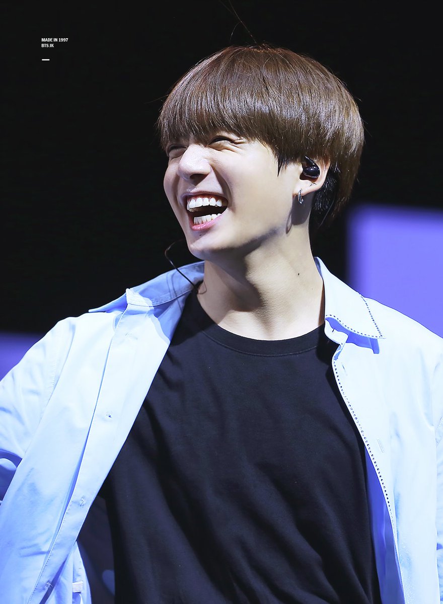 madein1997_jk's tweet photo. how are you today?
#정국 #방탄소년단 @BTS_twt https://t.co/4LLlRcaWKH