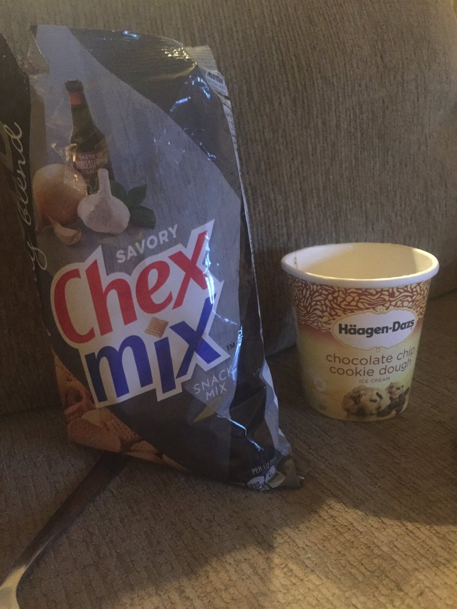Got home late. Husband said not to worry about dinner for him. His dinner of choice: 👇