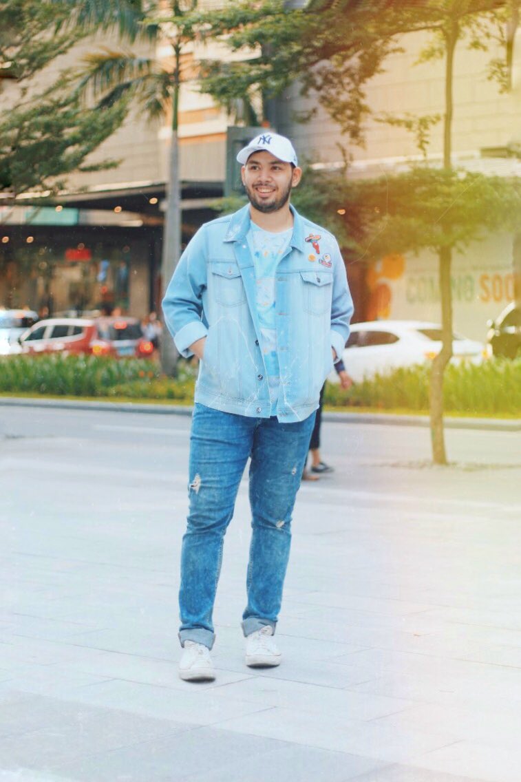 klydejarabelo's tweet photo. visit #PenshoppeDNMLabDIYBar now at the Glorietta Activity Center and customized your own @PENSHOPPE Denim Lab Pieces β¨π #DoNoMistake https://t.co/qREGzCuSJv