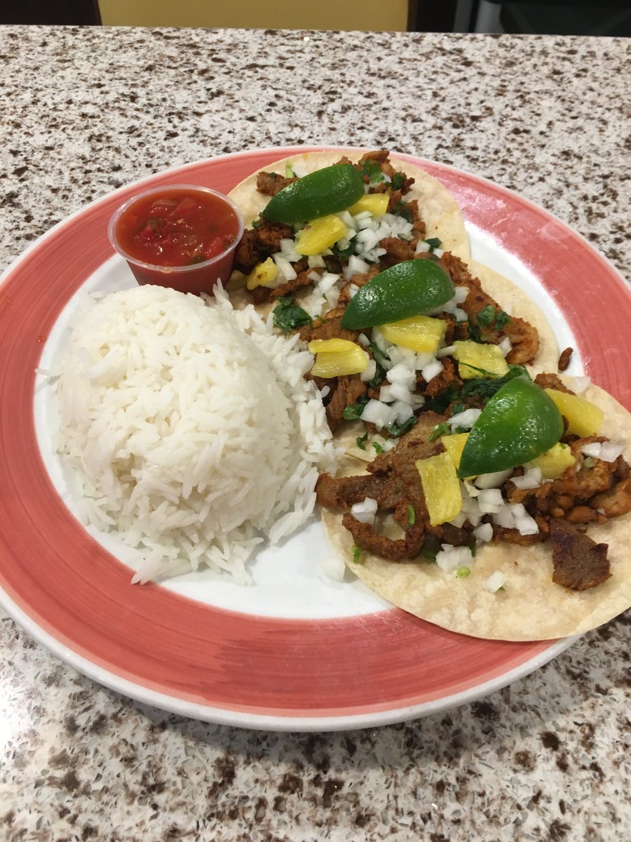 redhutdiner's tweet photo. Taco Tuesdays are always a good move🌮 https://t.co/gtG1JPZjzV
