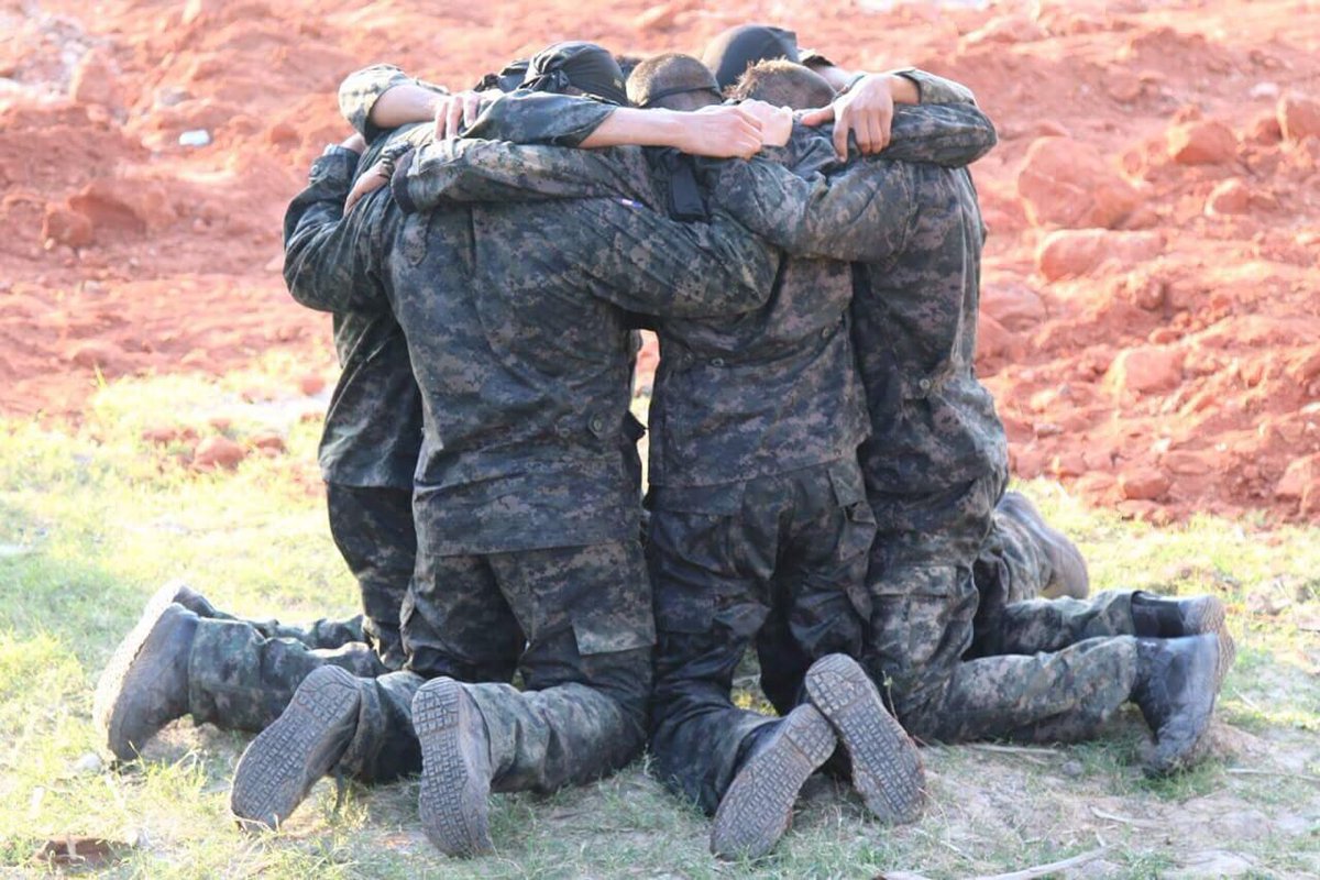 JuanOrlandoH's tweet photo. Con mucho orgullo Honduras es ganadora del primer lugar en Competencia de Fuerzas Comando de América, felicidades a nuestras #FFAA https://t.co/4lo8zOQczB