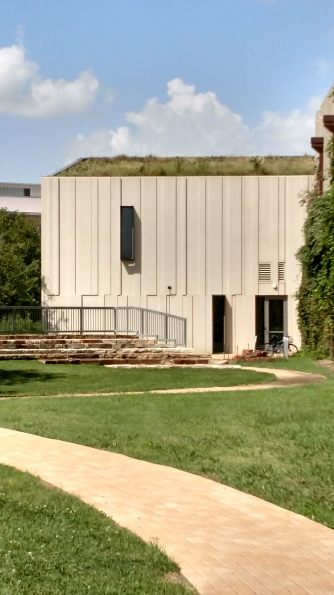 kmbisd's tweet photo. Living roof at BRIT @SciThai @Tashman_STEAM @ESC11Science @Courtneykis @FridayTracy @KatGoldin #BRITtrc https://t.co/TzKt7wO1AI
