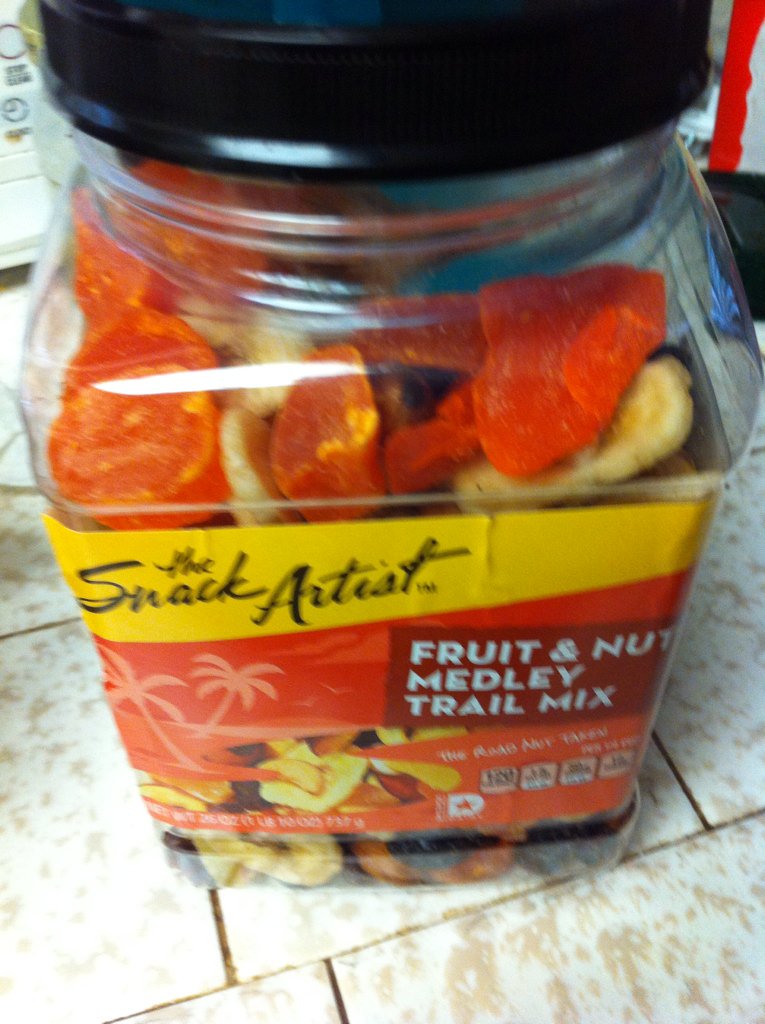 KNOXMS2's tweet photo. healthy snacks https://t.co/POyshCeNP8