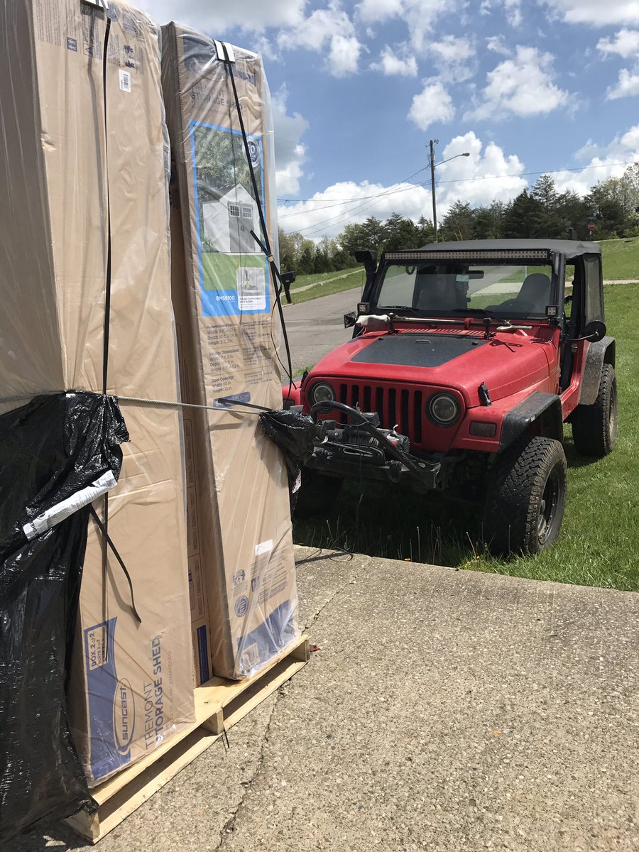 ejsk896's tweet photo. I just want my #jeep instead I'm stuck in another country 🙃 https://t.co/3YSMJi1Cow