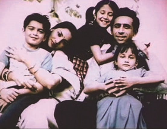 Happy Birthday to Jugal Hansraj. With Shabana Azmi, Naseeruddin Shah, Urmila in Masoom (1983) 