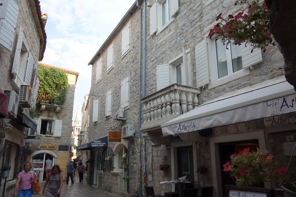 tonefurenes's tweet photo. #Budva #Montenegro #Astoriabudva #Astoriahotel #boutiquehotel #reisetips #strand #gamleby 
 https://t.co/CMlNgPIxW0 https://t.co/b7aqEgUHGN
