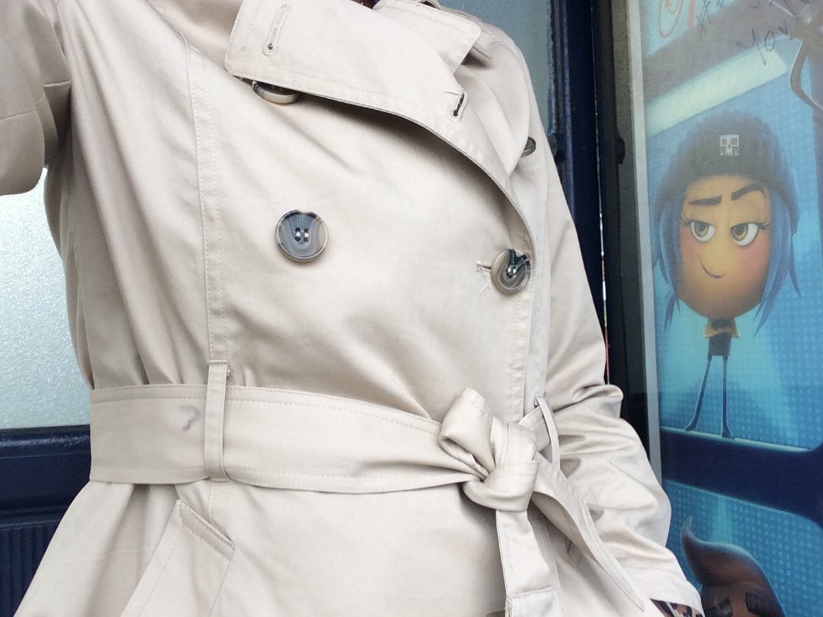BlancoGoGo's tweet photo. #FlasherMac #BusStopWanker https://t.co/FSbXsQo1GQ