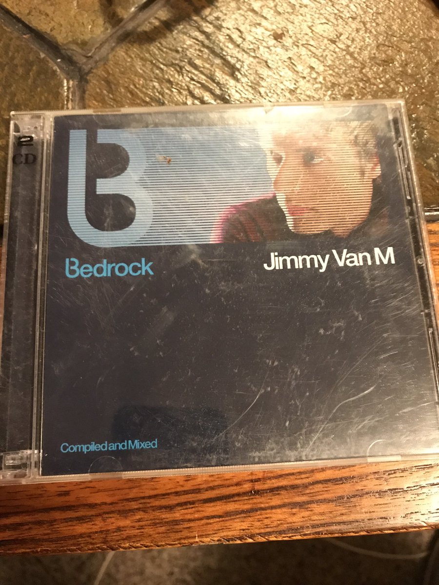 Robert B tweet media