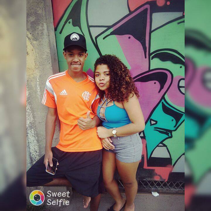 MellAlves10's tweet photo. Os Irmãos Que Vocês Respeitam.. #Irmãama #MeuMimo 😍😍👫 https://t.co/DyqYPkT7Kd