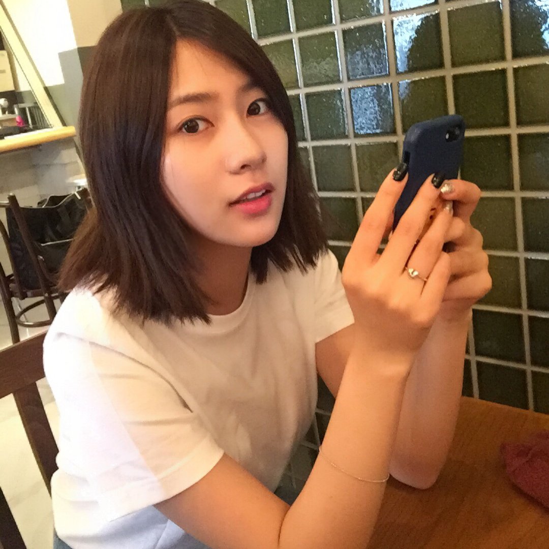 Apihkohy's tweet photo. Tues-date with me!👣 😋 https://t.co/rrbkJUDf1A