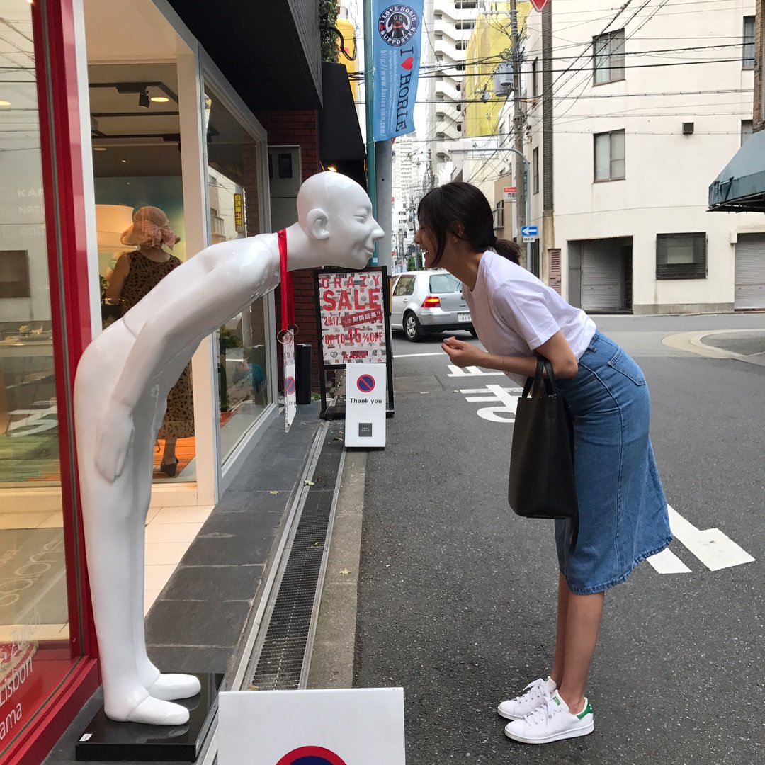 Apihkohy's tweet photo. Tues-date with me!👣 😋 https://t.co/rrbkJUDf1A