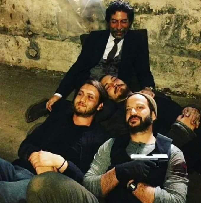 Annympereira's tweet photo. 😉😉😉👍👍👍  aqui esta los guapetones de la novela turca , en la previa #ModoRelajo  #SelfieIcede #IcerdexMega . 😘 https://t.co/ppU3A7Nd7V