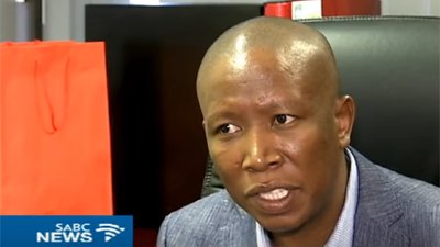 SABCNews's tweet photo. EFF leader Julius Malema has urged students to unite and fight for free education.
https://t.co/fZPouKI3eB https://t.co/7bv3e6XuXG