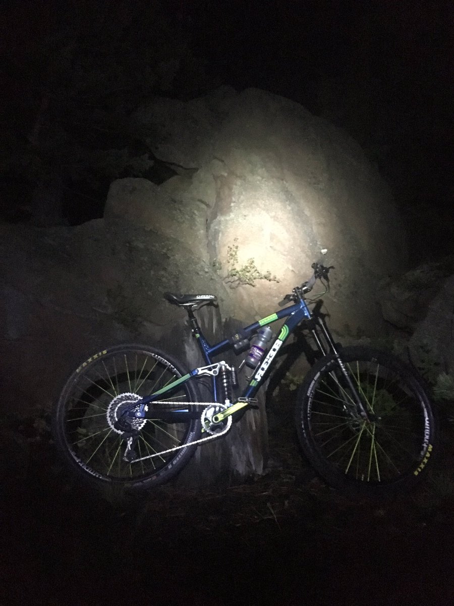 TurnItUp_Cdilis's tweet photo. First ride, first crash...🌪💄🌪. #sqweeb https://t.co/V6DWMQdqLf