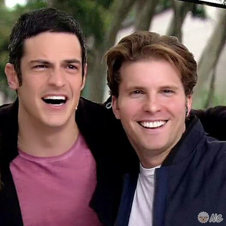 purpurrpurrr's tweet photo. Se juntos já causam imagina juntos ❤👬❤
#Feliko
#Matiago
@mateusolano @fragosothiago https://t.co/fV3Wi9rETl