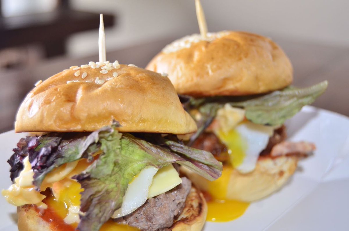infobdg's tweet photo. "this is slider" #JoeyKitchen porsinya byk dan ada 2, jd bisa sharing trus lbh hemat 😆 https://t.co/96iHDVr0ns https://t.co/XDWGLp0wzF