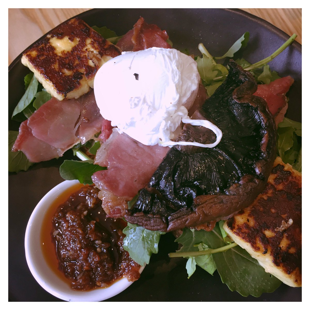 ExpressionsSA's tweet photo. Finally got to @BacononBree yesterday! What a #capetown gem and yummy food! Great vibe and super friendly staff! https://t.co/YShMhwNsCh
