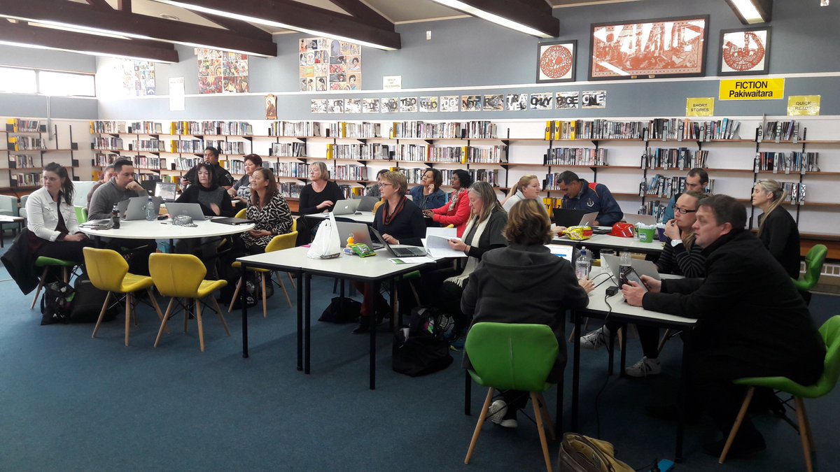 NPeWLearning's tweet photo. Dedicated Rotorua educators at tonight's @NZMindlab. @millainkila @suewintersNZ @Hancsam @1MvdS #MindlabED #RotoruaAGreatPlaceToLearn https://t.co/Vx4yYr0121