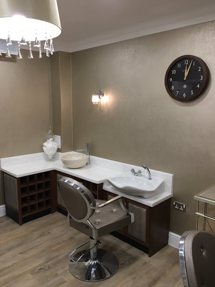 GJHC_'s tweet photo. Fit-out underway at Grays Farm, Orpington for Baycroft. #luxurycare #carehome #London #Orpington #GJHC https://t.co/wh3FELg3Hm