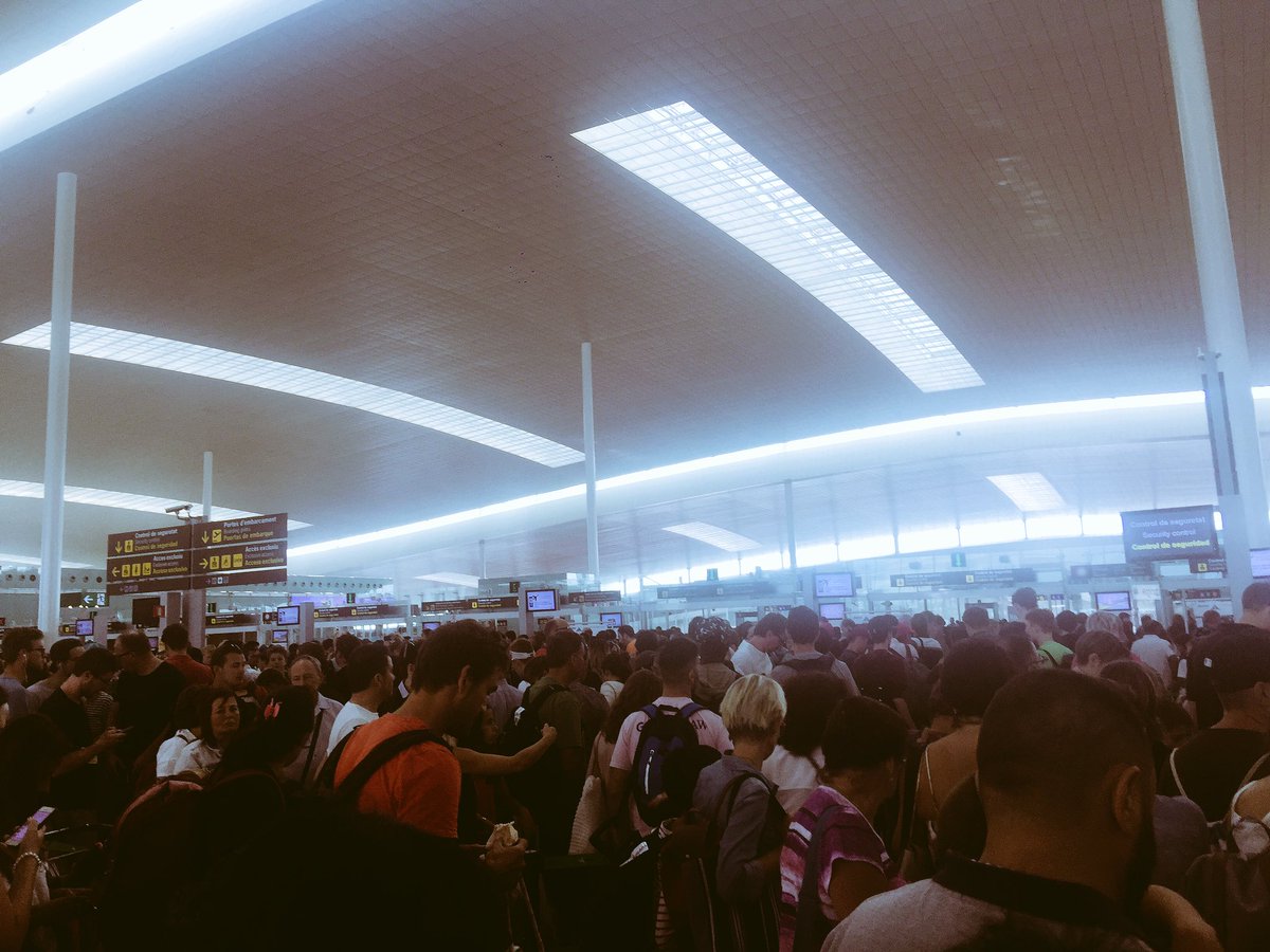 Nos quedamos a vivir en #ElPrat <a href="/vanesamartin_/">Vanesa Martin</a> ??