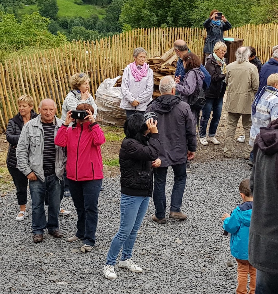 REOVIZ_FR's tweet photo. Revivez l'avant-première de la visite numérique du site du Rocher de #Carlat! Ouverture Lundi 31 juillet!
#RA #RV @TAurillac @Grimaldi_Forum https://t.co/5ltSpTZ6qR