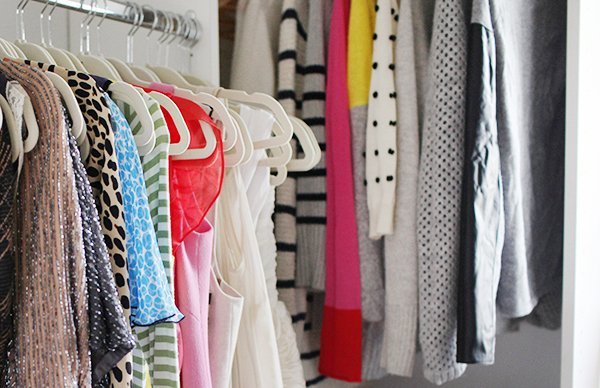 Some top wardrobe storage ideas here for chairdrobe users everywhere alligatorstorage.co.uk/about-us/news/… 😀#clothes #storage #ideasworthspreading