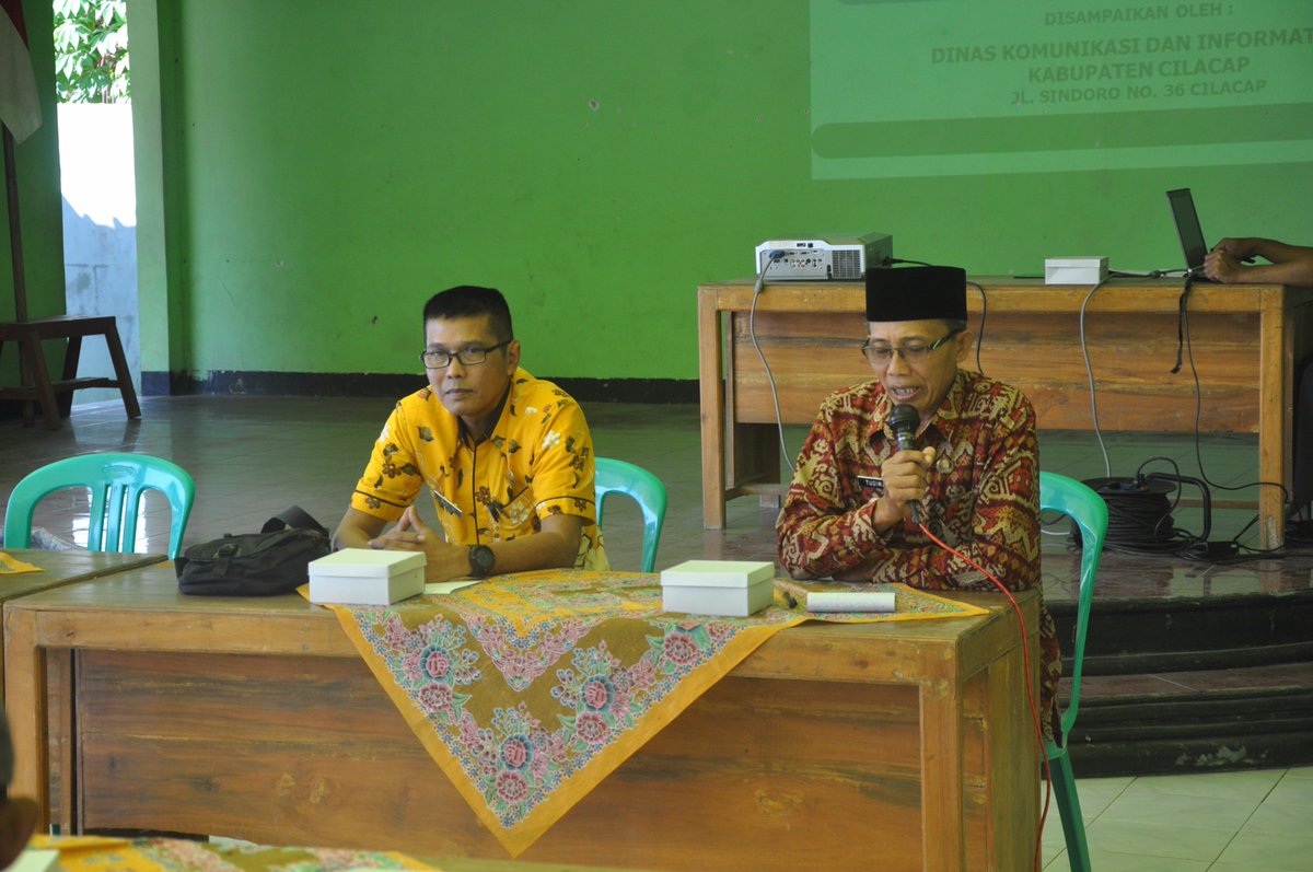ppidcilacap's tweet photo. Sosialisasi, Pemahaman dan Pembentukan Kelompok Informasi Masyarakat (KIM) Desa Pesanggrahan, Kec. Kesugihan, Kab. Cilacap https://t.co/T34yYCkvov