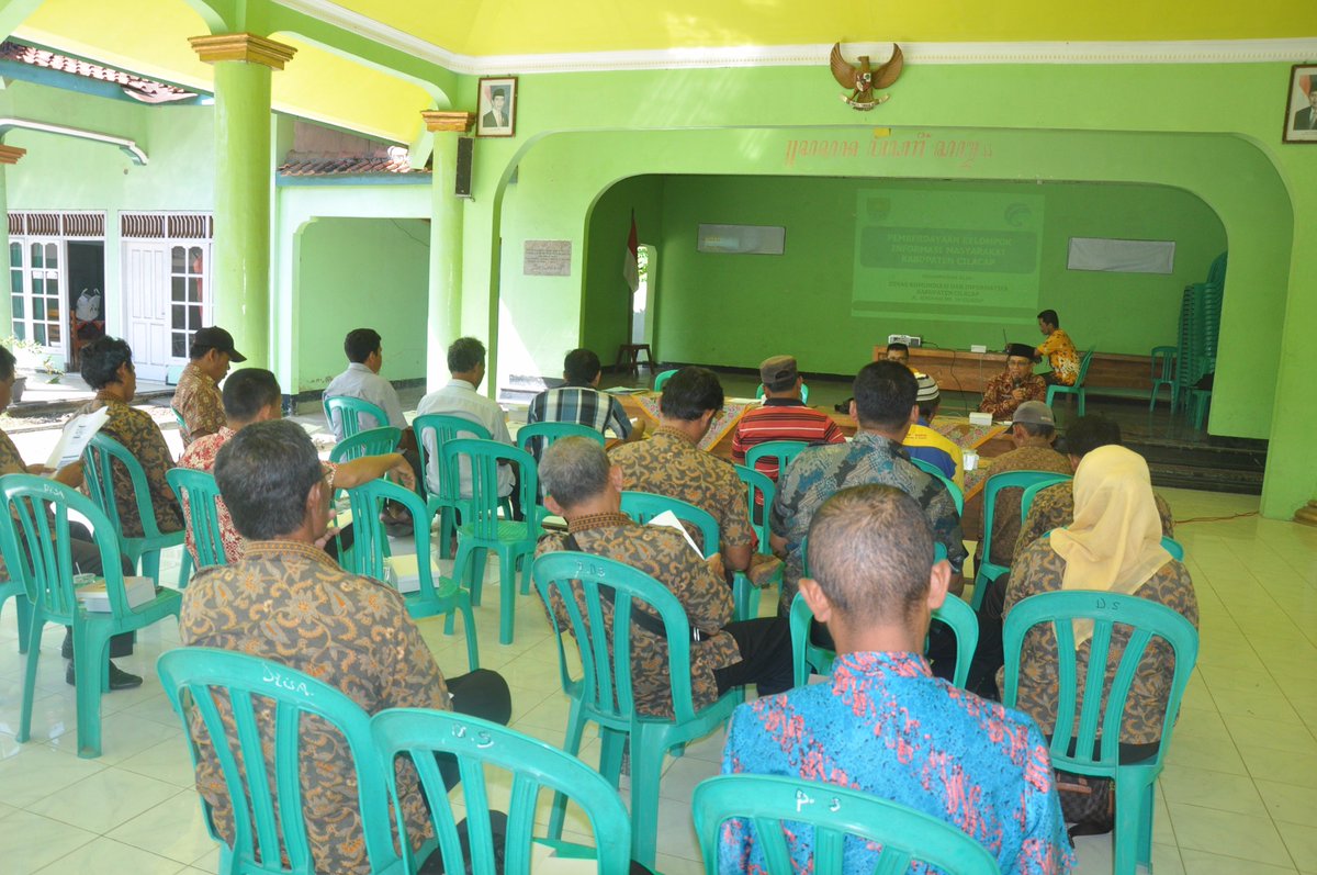 ppidcilacap's tweet photo. Sosialisasi, Pemahaman dan Pembentukan Kelompok Informasi Masyarakat (KIM) Desa Pesanggrahan, Kec. Kesugihan, Kab. Cilacap https://t.co/T34yYCkvov