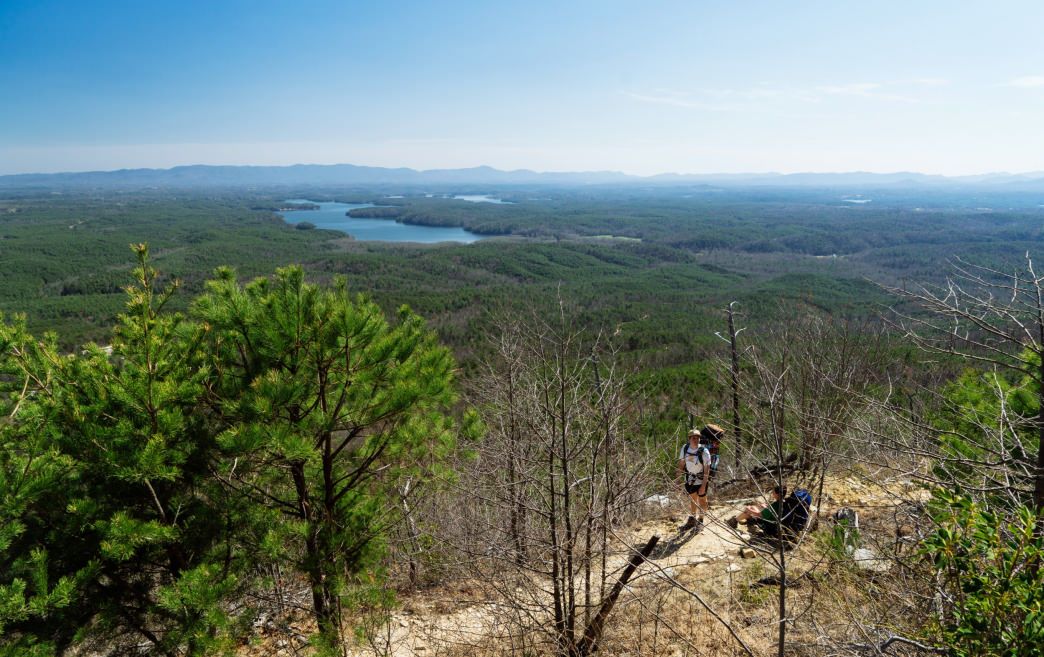 dbo_asheville's tweet photo. Hiking NC's Linville Gorge: https://t.co/CZfes8JETv #AdventureIsLocal https://t.co/t48tJoppBf