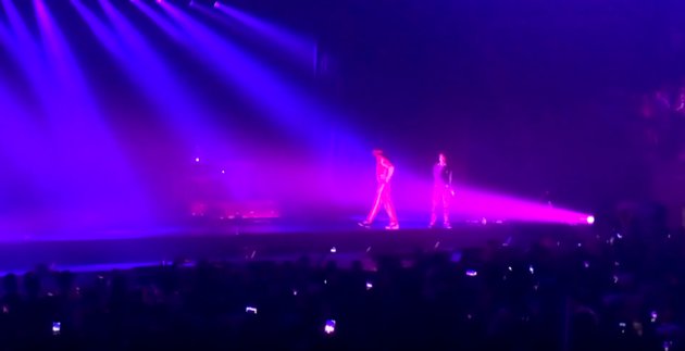HQmixtapes's tweet photo. Kendrick Lamar &amp; Travi$ Scott Bring Out 2 Chain... https://t.co/2cs2IxRhLQ #HQmixtapes #HQ #Follow #likeforlike https://t.co/tRbu2JFU7U