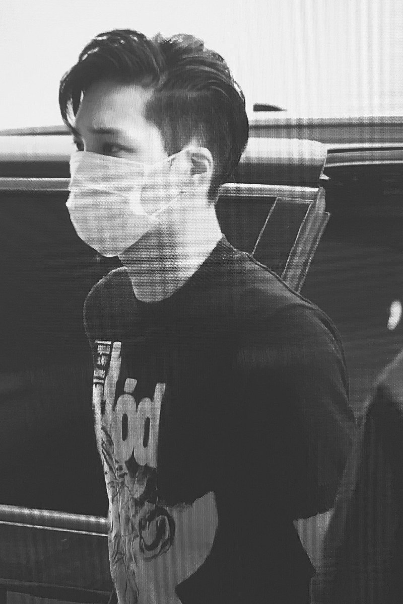 kai_n_kimjongin's tweet photo. 🛫🛫🛫 https://t.co/JxD4kacBTw