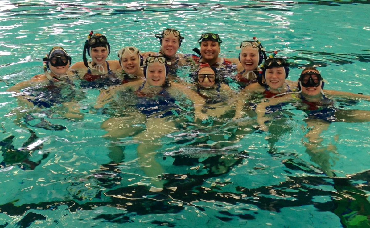 Koproer's tweet photo. #Sascoc giving some exposure to #SA #Underwaterhockey for the ladies winning bronze at #WorldChamps17 https://t.co/fexPdo1qP1 #uwh #sauwh https://t.co/IhUK2glQzY