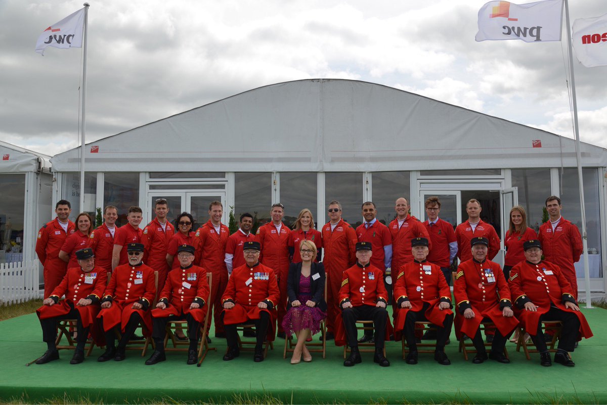 PwC_UK's tweet photo. We support the armed forces helping veterans transition out of the military. Talking about mental health is part of this #TimetoChange #RIAT https://t.co/Hpgv33evLE