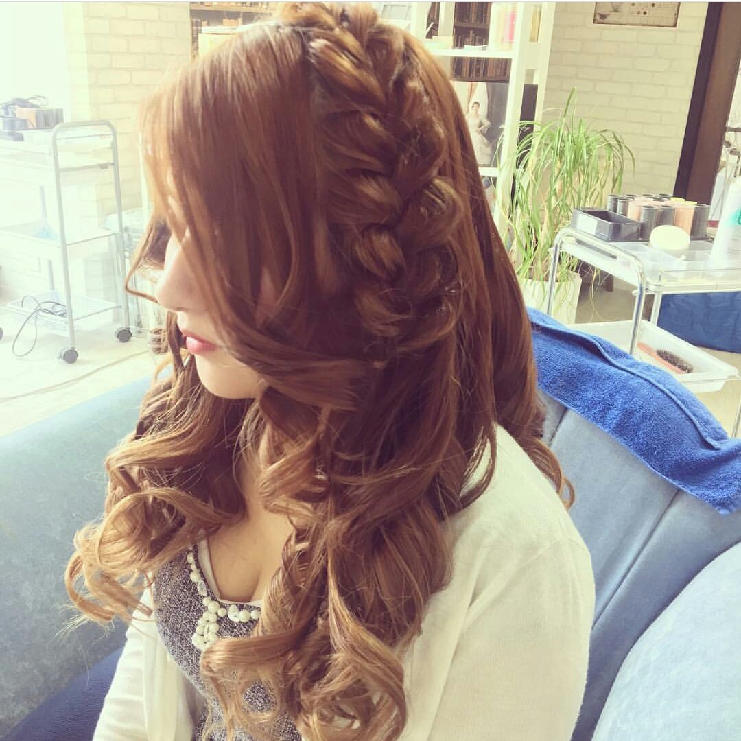 Twitter पर Diamonddresser 編み込み入り巻き下ろし ヘアセット 巻き下ろし ダウンスタイル 編み込み 三つ編み ゆるふわ 結婚式 お出かけ T Co Fus9ciid5q Twitter पर Diamonddresser 編み込み入り巻き下ろし ヘアセット 巻き下ろし ダウンスタイル 編み込み 三つ編み ゆるふわ 結婚式 お出かけ T Co Fus9ciid5q