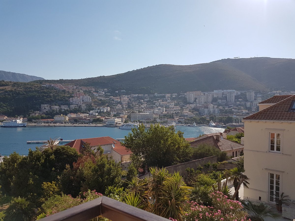 Chris57575's tweet photo. Lapad Bay #memories #Lapad  #Croatia https://t.co/55v8JKeTPI