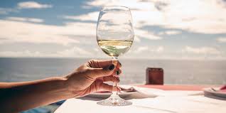 #FunFactFriday You should always hold a wine glass by the stem to avoid raising the temperature of the #wine and diminishing the flavours.