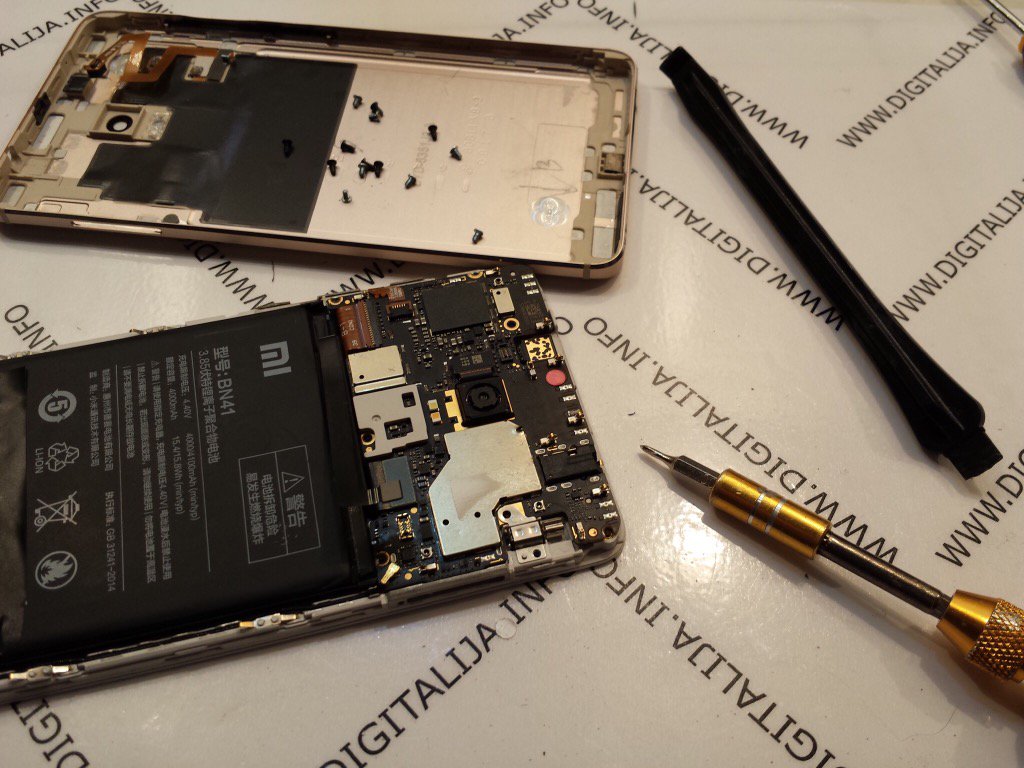 TheHepek's tweet photo. sitna riža #xiaomi #note4 #rastavljanje #dissasembly #rastavljanje #digitalija https://t.co/gi5jCiWDpS