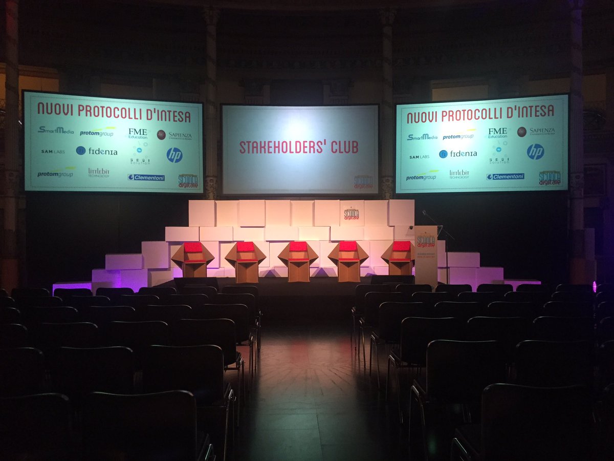 È tutto pronto per l'evento "Il Piano Scuola Digitale incontra il Paese". Segui la diretta su miur.gov.it
 #ScuolaDigitale #PNSD